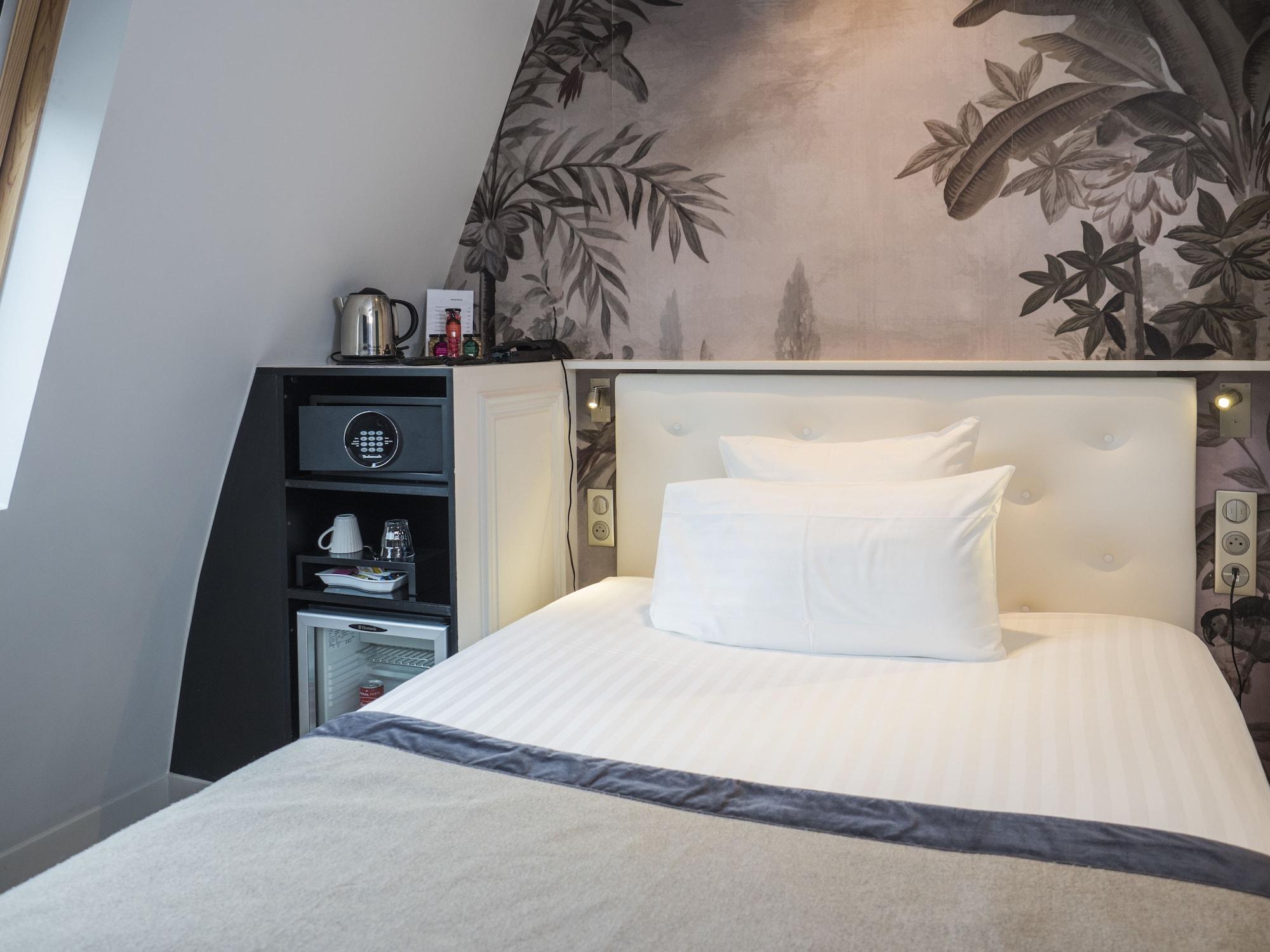 Hotel Taylor Paris Bagian luar foto